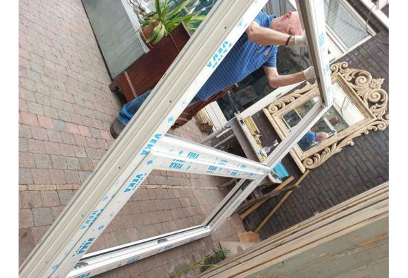 Veka kunststof kozijn zonder glas - veka-raam-`1